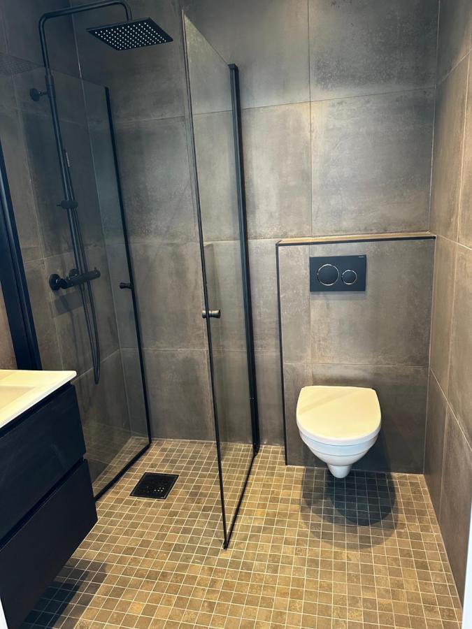 Skagesund Guest House With Free Parking Tromsø Esterno foto