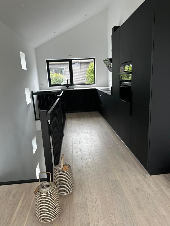 Skagesund Guest House With Free Parking Tromsø Esterno foto